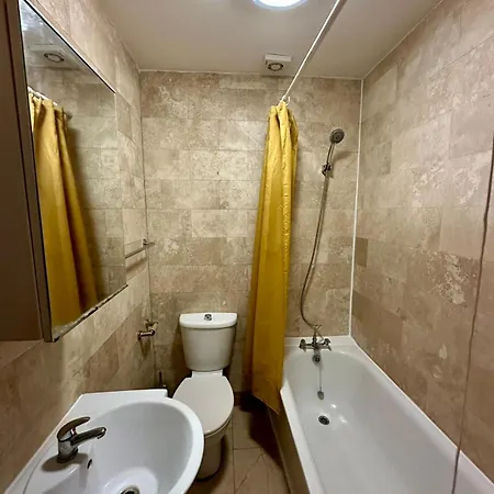 Lovely 1 Bed Apartment 2 Min To Station London Exterior photo