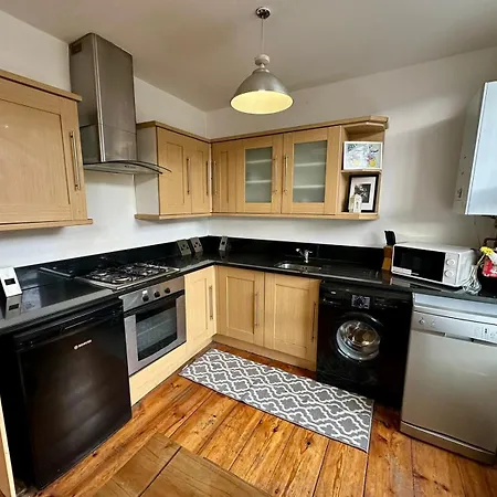Lovely 1 Bed Apartment 2 Min To Station London Exterior photo